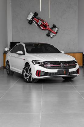 VOLKSWAGEN JETTA 2.0 350 TSI GASOLINA GLI DSG